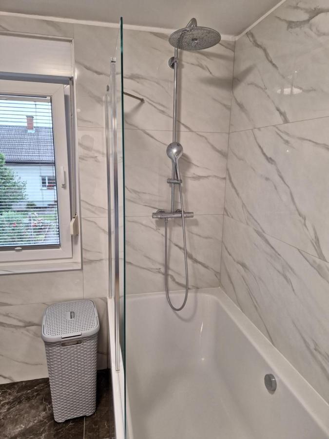 Guesthouse Flower Любляна Екстер'єр фото