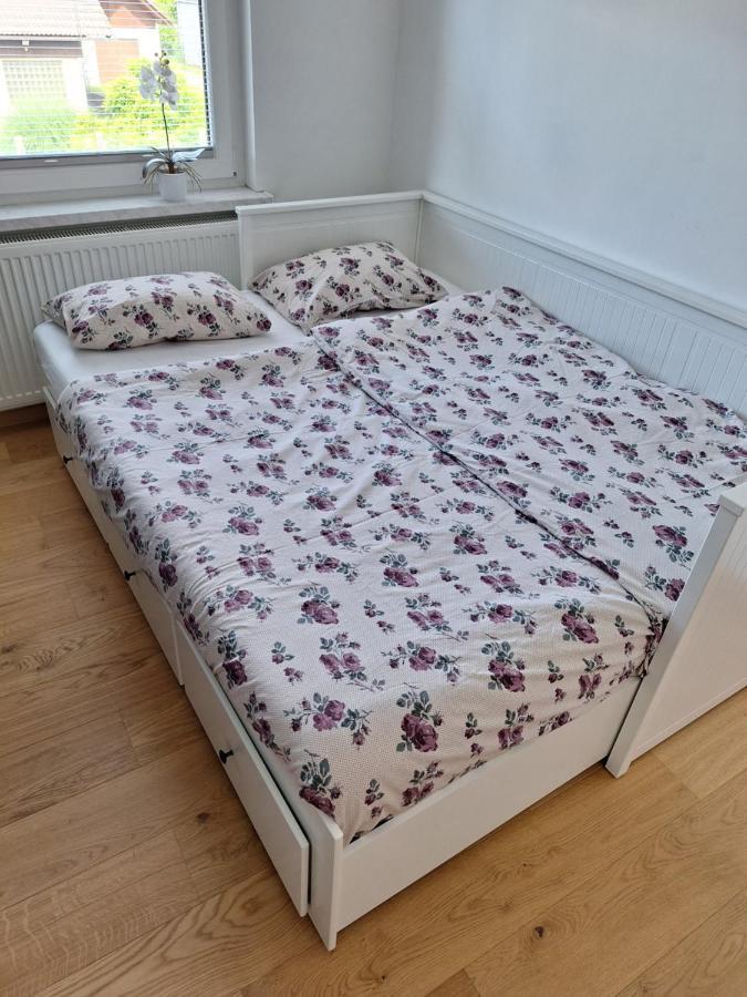 Guesthouse Flower Любляна Екстер'єр фото