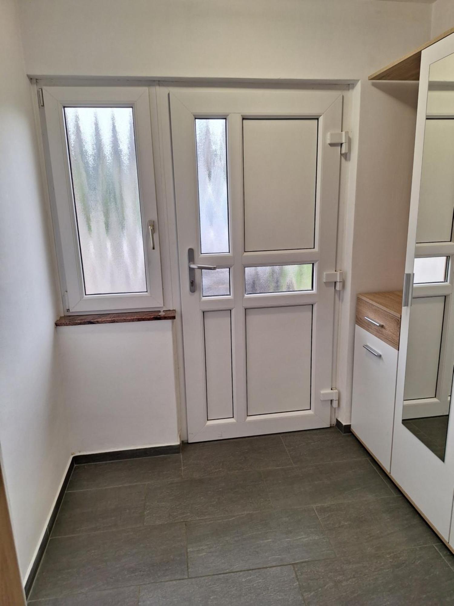 Guesthouse Flower Любляна Екстер'єр фото
